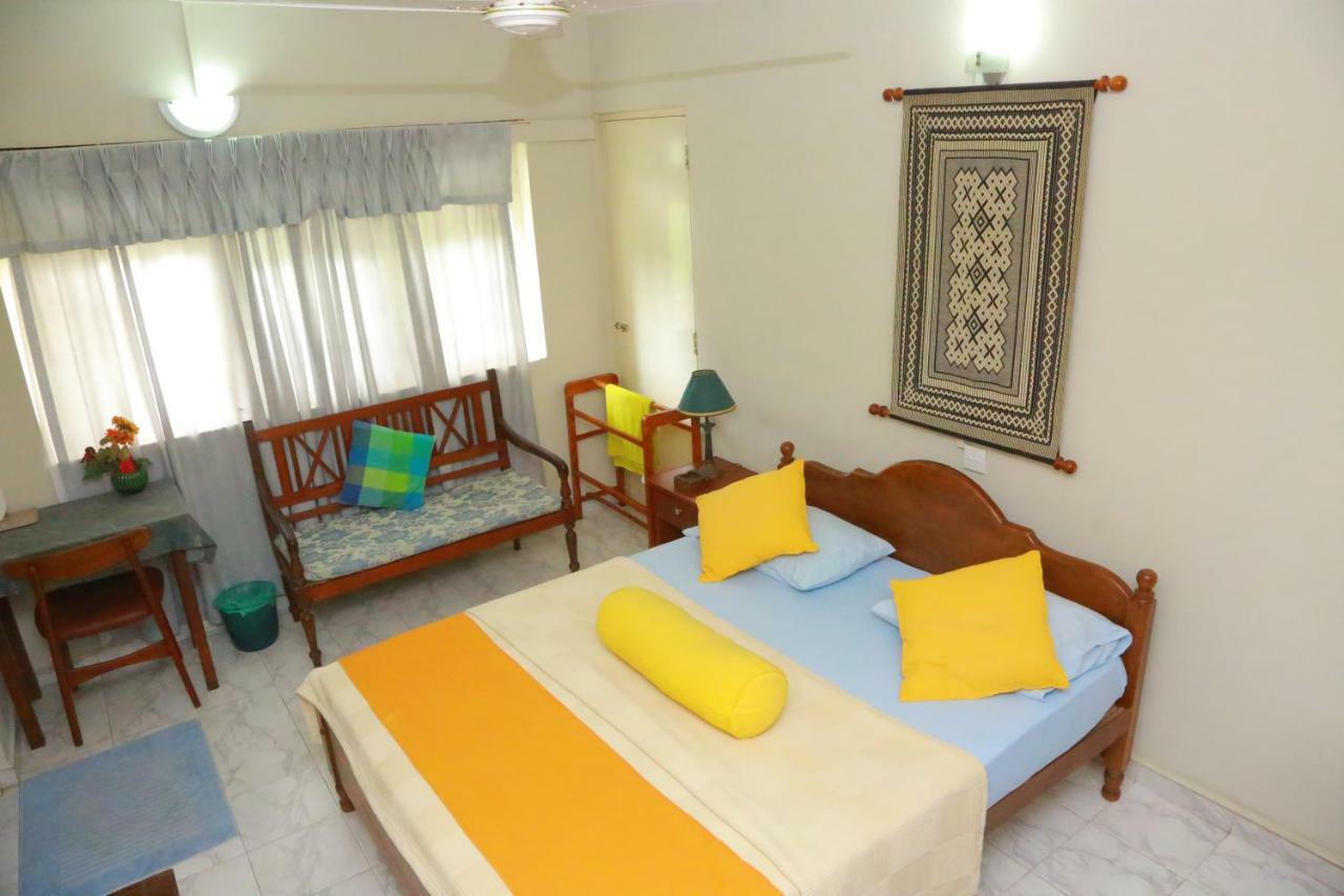 Ranveli Beach Resort Dehiwala-Mount Lavinia Exterior photo